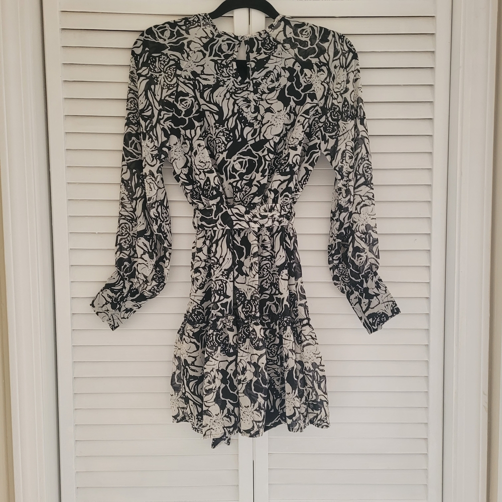 Floral Black and White Dress Size XXS